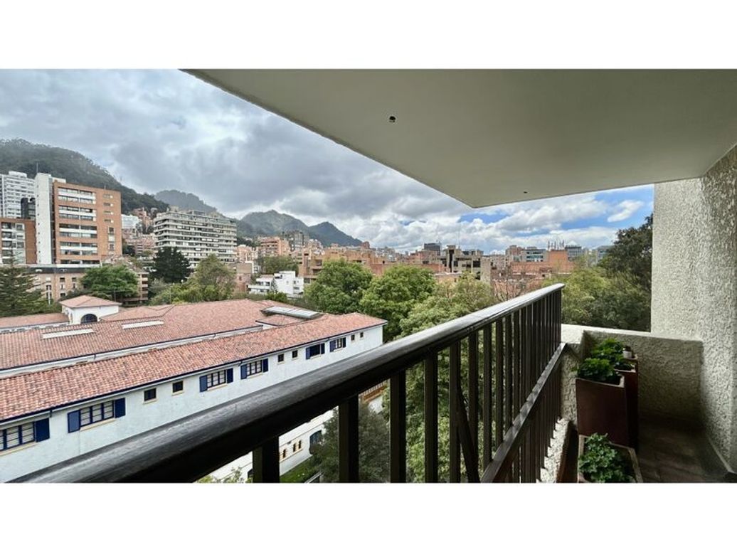 Apartamento de 4 alcobas en venta en El Retiro, Bogotá, 416 m² · foto 5 de 20