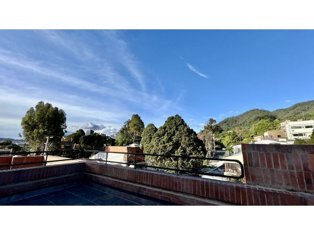 Casa de 3 alcobas en venta en Bella Suiza, Bogotá, 218 m² · foto 15 de 20