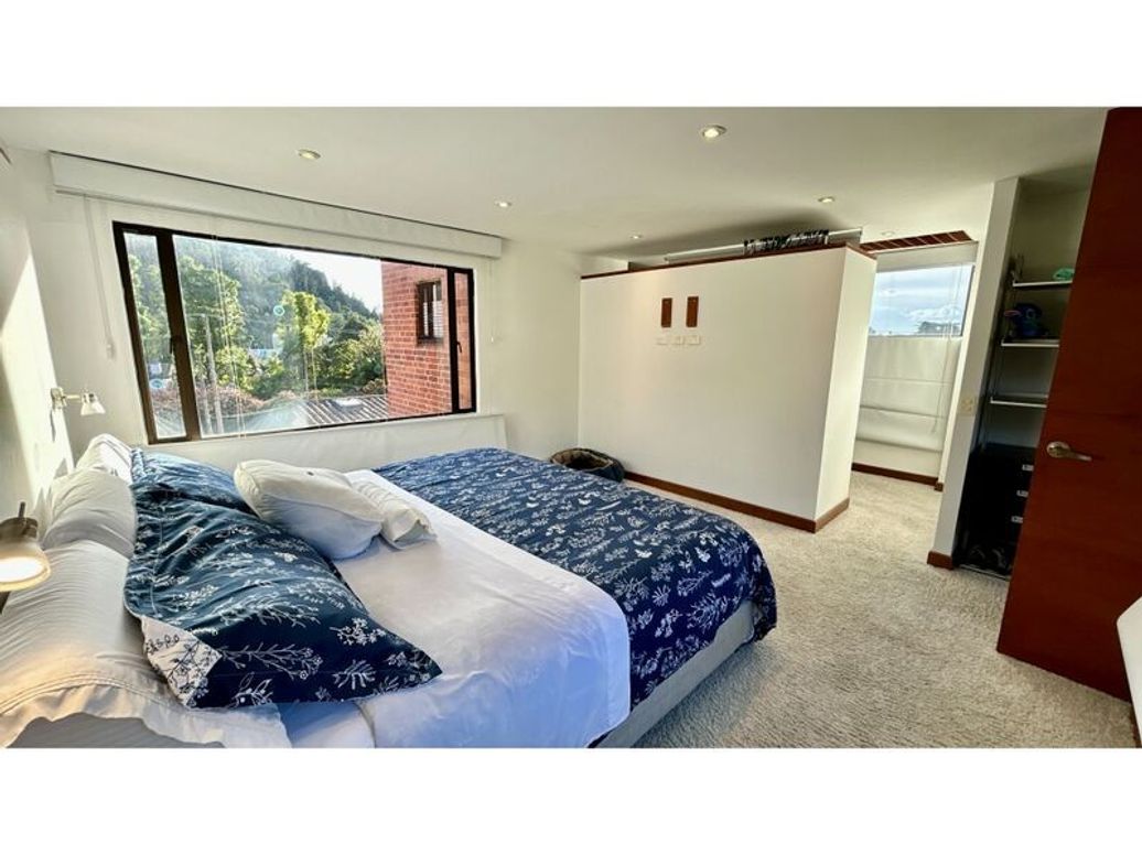 Casa de 3 alcobas en venta en Bella Suiza, Bogotá, 218 m² · foto 12 de 20