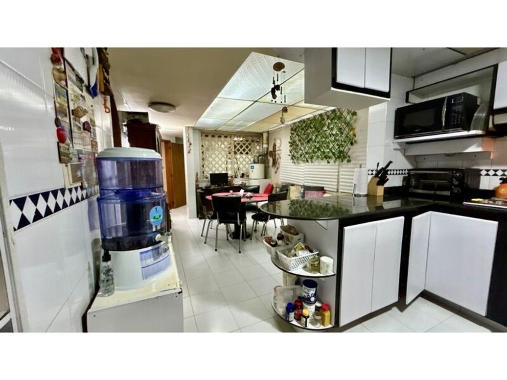 Apartamento de 3 alcobas en venta en Bellavista, Bogotá, 146 m² · foto 10 de 20