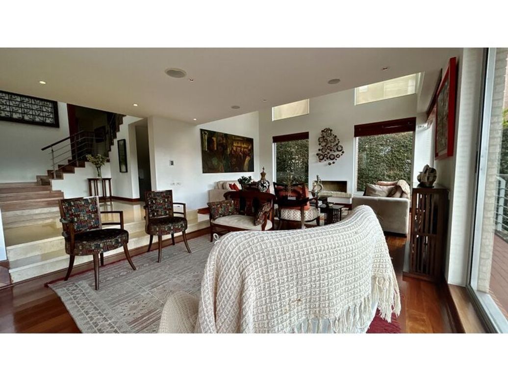 Casa de 4 alcobas en venta en Niza Suba, Bogotá, 390 m² · foto 3 de 20