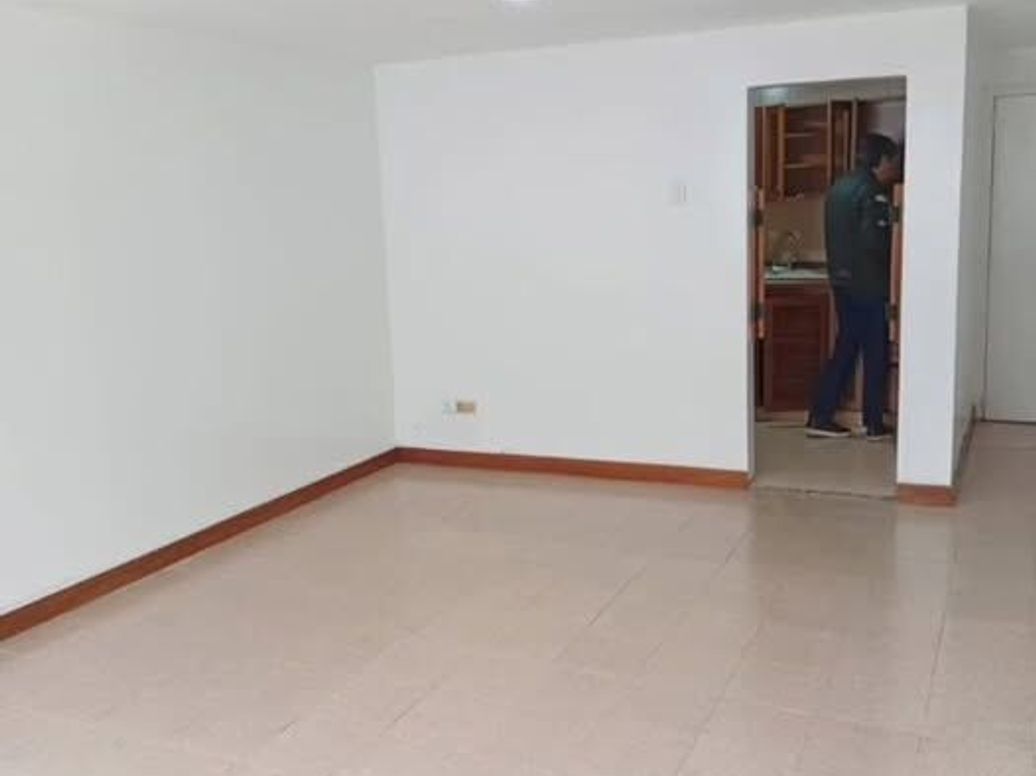 Apartamento de 3 alcobas en venta en El Recuerdo, Bogotá, 76 m² · foto 3 de 9