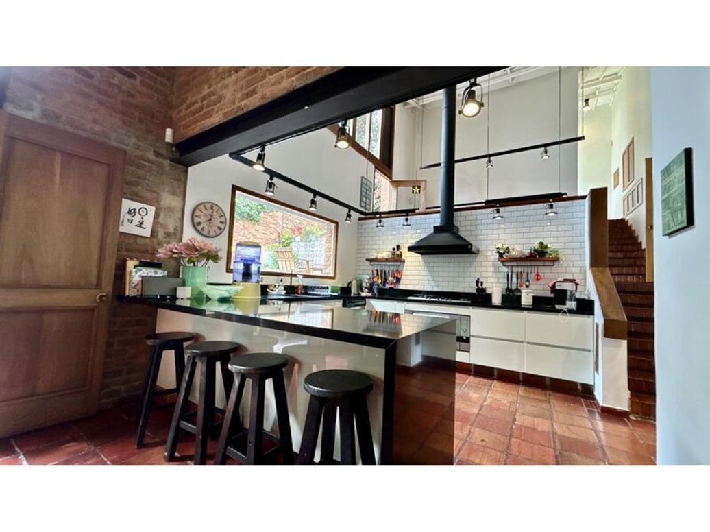 Casa de 4 alcobas en venta en Suba Naranjos, Bogotá, 423 m² · foto 10 de 20