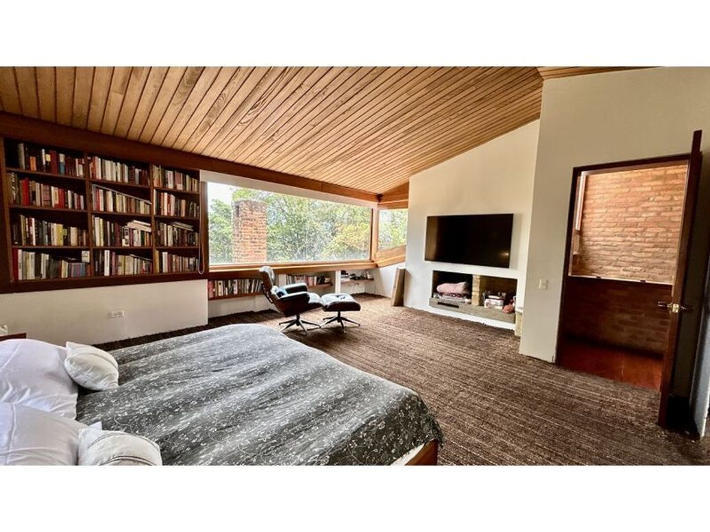 Casa de 4 alcobas en venta en Suba Naranjos, Bogotá, 423 m² · foto 18 de 20