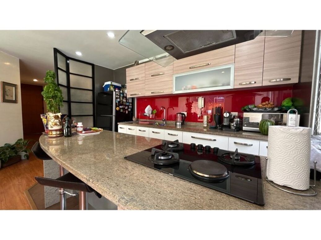 Apartamento de 2 alcobas en venta en Santa Barbara Occidental, Bogotá, 105 m² · foto 6 de 15