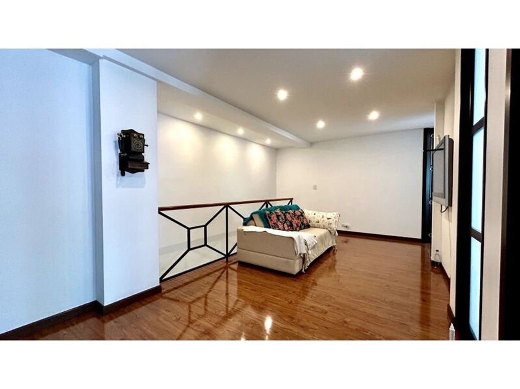 Apartamento de 3 alcobas en venta en Rincon Del Chicó, Bogotá, 185 m² · foto 13 de 20