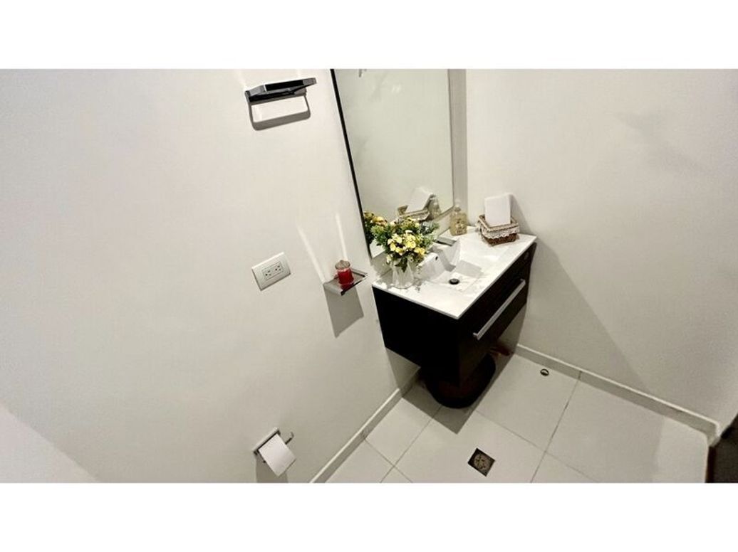 Apartamento de 3 alcobas en venta en Rincon Del Chicó, Bogotá, 185 m² · foto 7 de 20