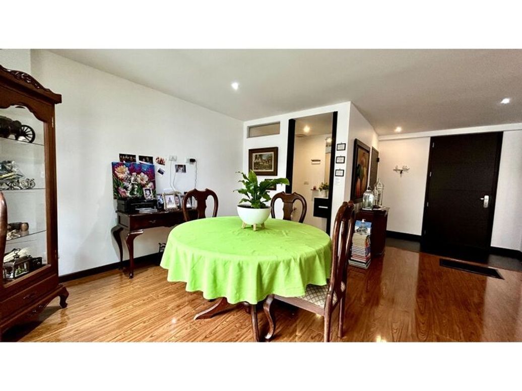 Apartamento de 3 alcobas en venta en Rincon Del Chicó, Bogotá, 185 m² · foto 6 de 20