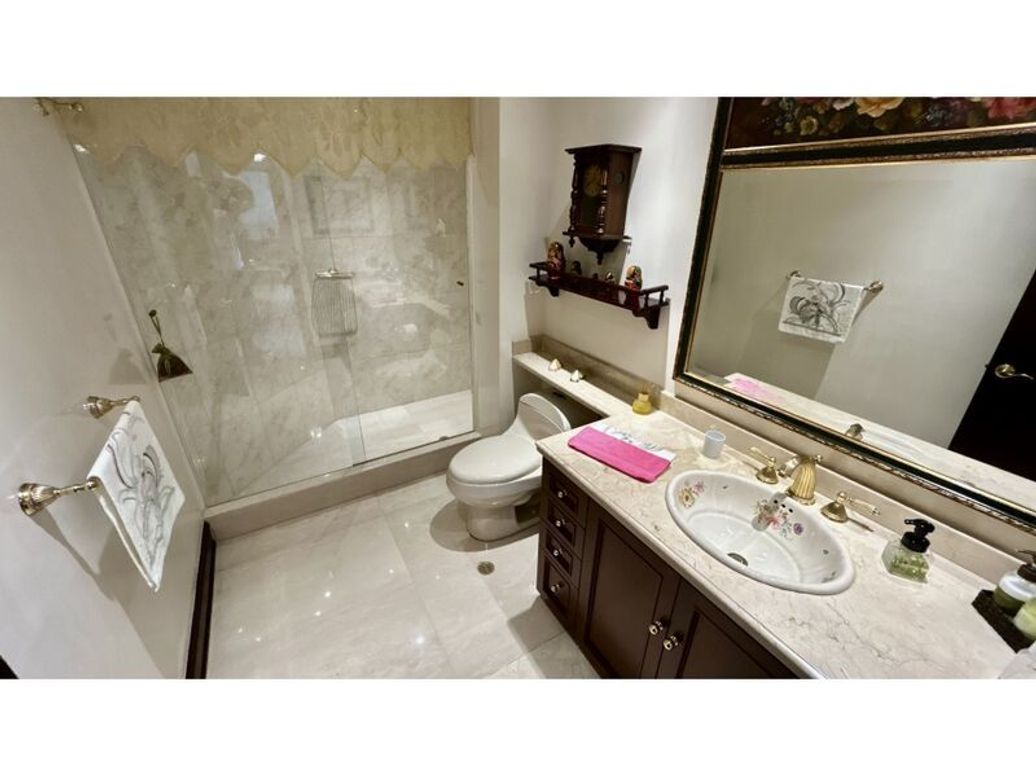 Apartamento de 5 alcobas en venta en Molinos Norte, Bogotá, 516 m² · foto 12 de 20
