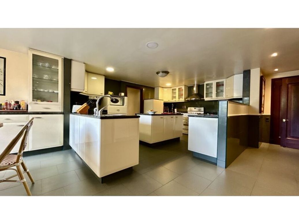 Apartamento de 5 alcobas en venta en Molinos Norte, Bogotá, 516 m² · foto 9 de 20