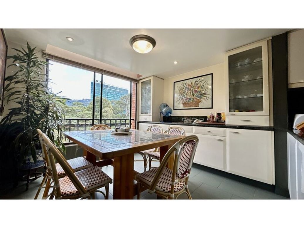 Apartamento de 5 alcobas en venta en Molinos Norte, Bogotá, 516 m² · foto 11 de 20