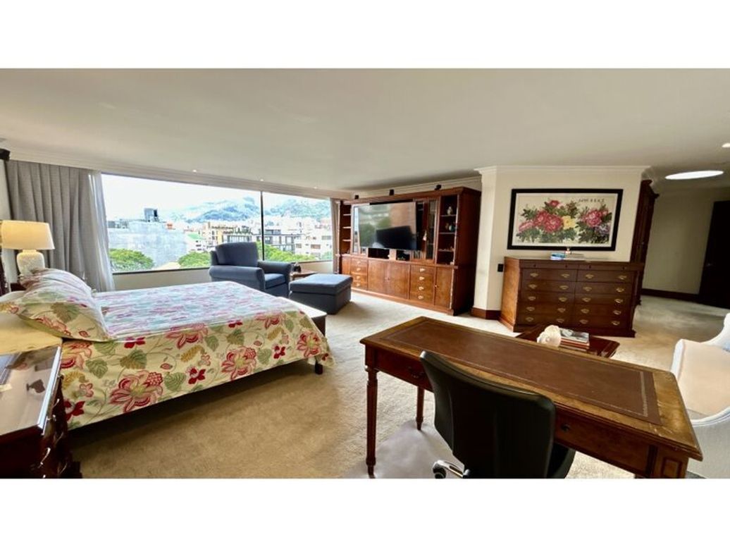 Apartamento de 5 alcobas en venta en Molinos Norte, Bogotá, 516 m² · foto 18 de 20