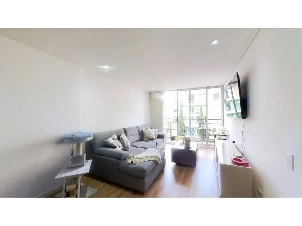 Apartamento de 2 alcobas en venta en Usaquén, Bogotá, 71 m² · foto 2 de 10