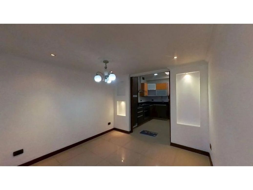 Casa de 4 alcobas en venta en Suba, Bogotá, 93 m² · foto 3 de 10