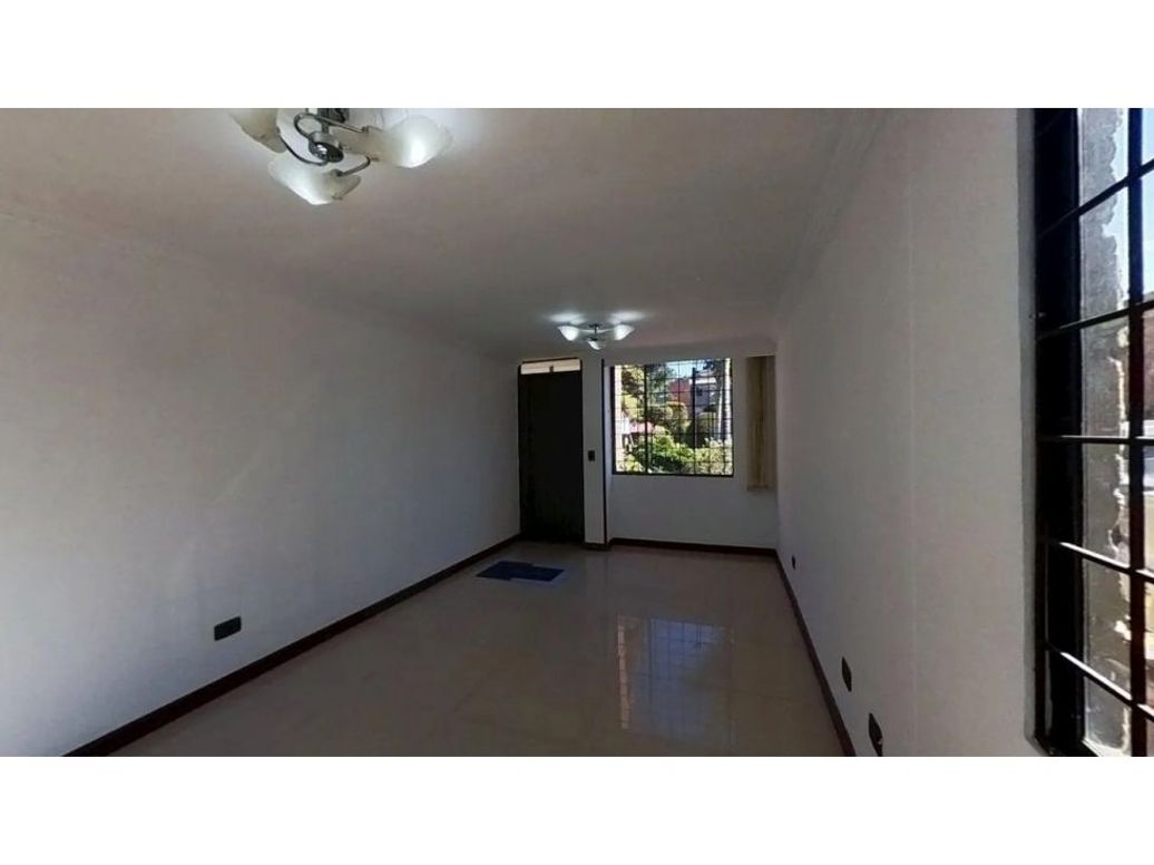 Casa de 4 alcobas en venta en Suba, Bogotá, 93 m² · foto 2 de 10