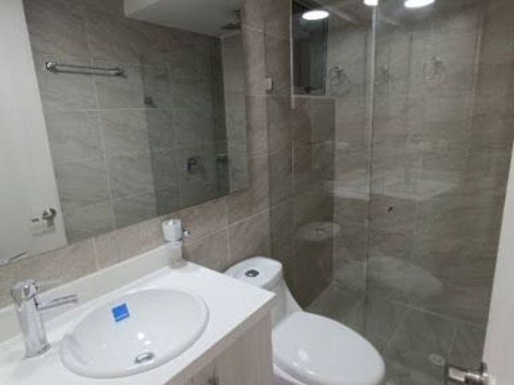 Apartamento de 2 alcobas en arriendo en Hayuelos, Bogotá, 49 m² · foto 9 de 11