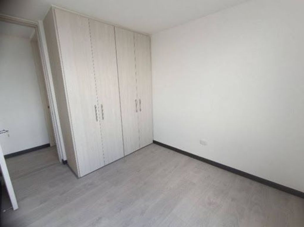 Apartamento de 2 alcobas en arriendo en Hayuelos, Bogotá, 49 m² · foto 5 de 11