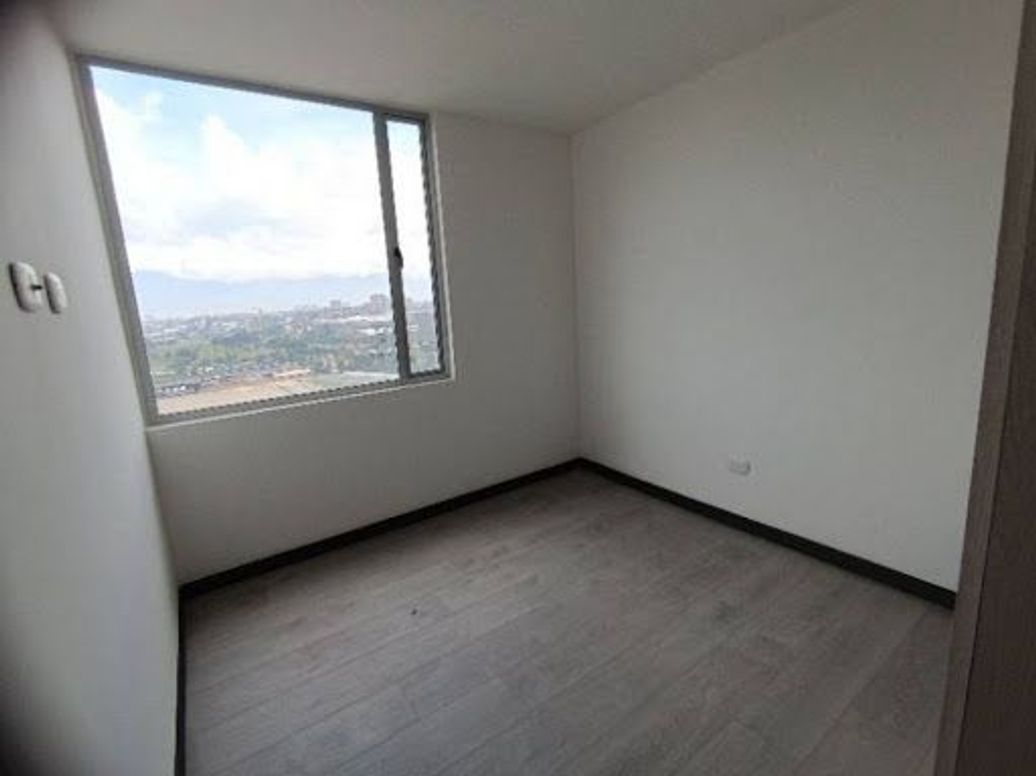 Apartamento de 2 alcobas en arriendo en Hayuelos, Bogotá, 49 m² · foto 4 de 11