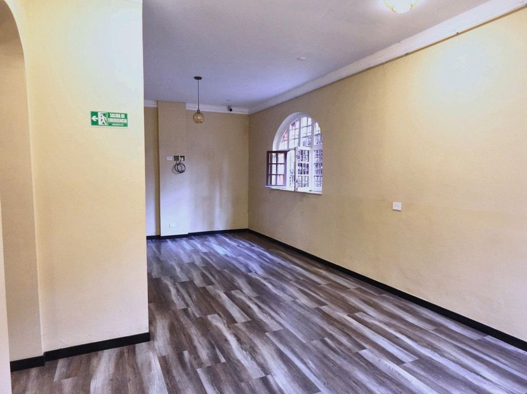 Casa de 3 alcobas en arriendo en Bellavista, Bogotá, 270 m² · foto 4 de 20