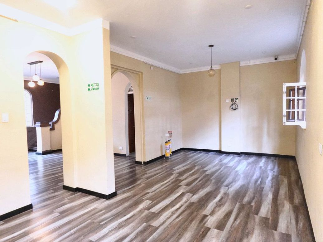 Casa de 3 alcobas en arriendo en Bellavista, Bogotá, 270 m² · foto 6 de 20