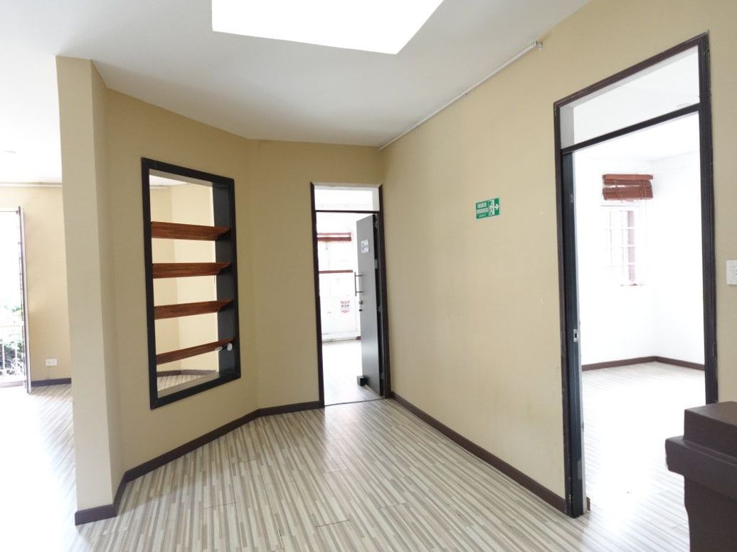 Casa de 3 alcobas en arriendo en Bellavista, Bogotá, 270 m² · foto 13 de 20