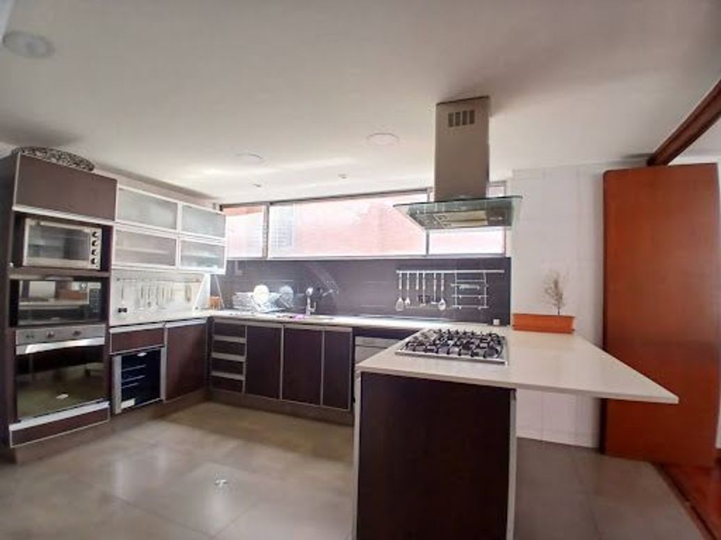 Apartamento de 4 alcobas en venta en Chicó Norte, Bogotá, 307 m² · foto 6 de 20
