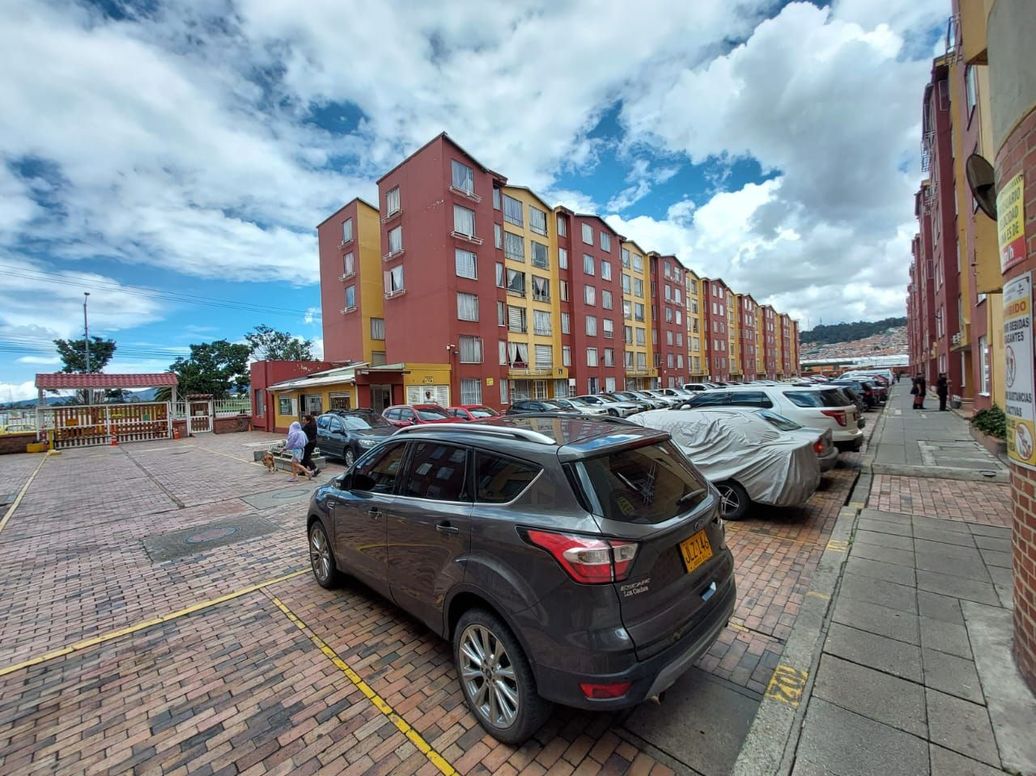Apartamento de 3 alcobas en venta en Club De Los Lagartos, Bogotá, 48 m² · foto 5 de 20