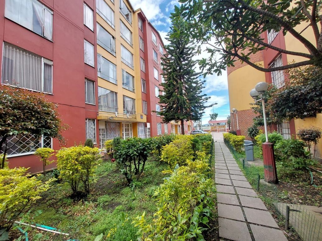 Apartamento de 3 alcobas en venta en Club De Los Lagartos, Bogotá, 48 m² · foto 10 de 20