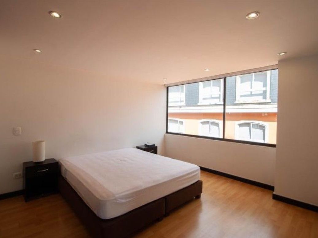 Apartaestudio en venta en Chicó Norte, Bogotá, 55 m² · foto 5 de 13