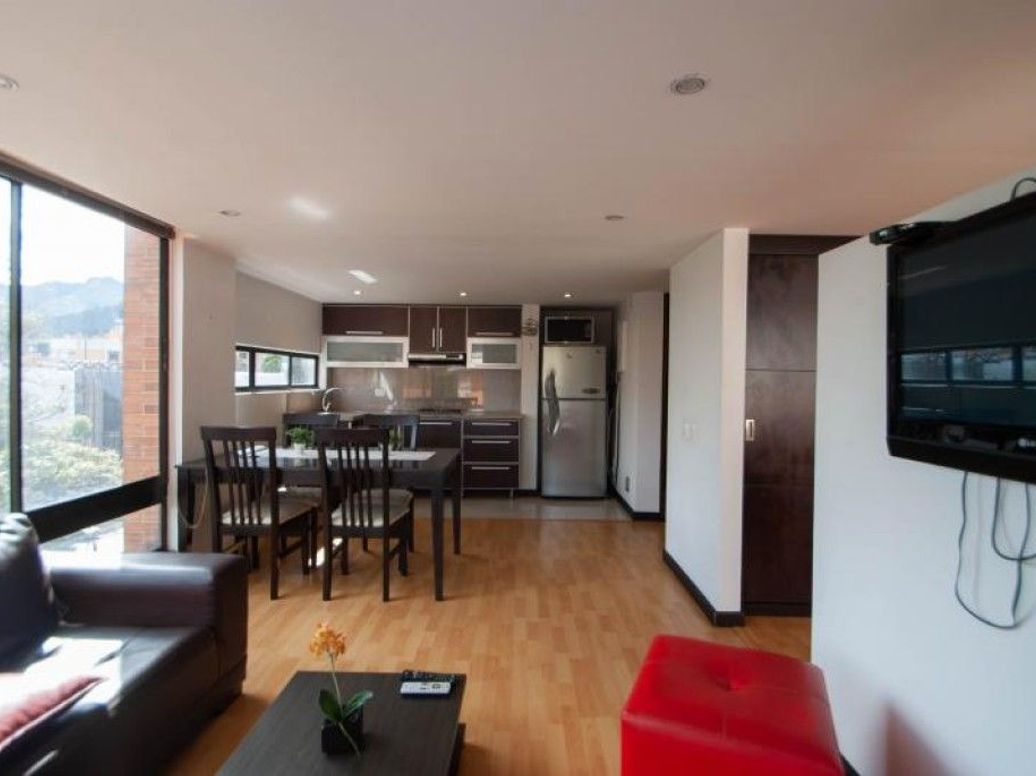 Apartaestudio en venta en Chicó Norte, Bogotá, 55 m² · foto 2 de 13