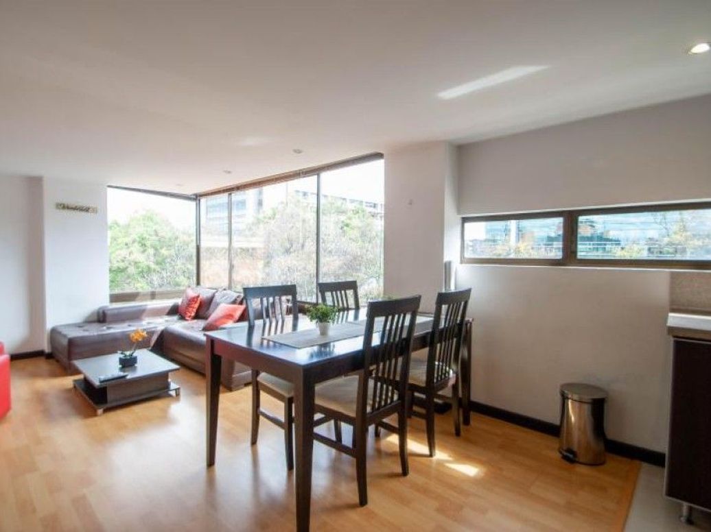 Apartaestudio en venta en Chicó Norte, Bogotá, 55 m² · foto 3 de 13