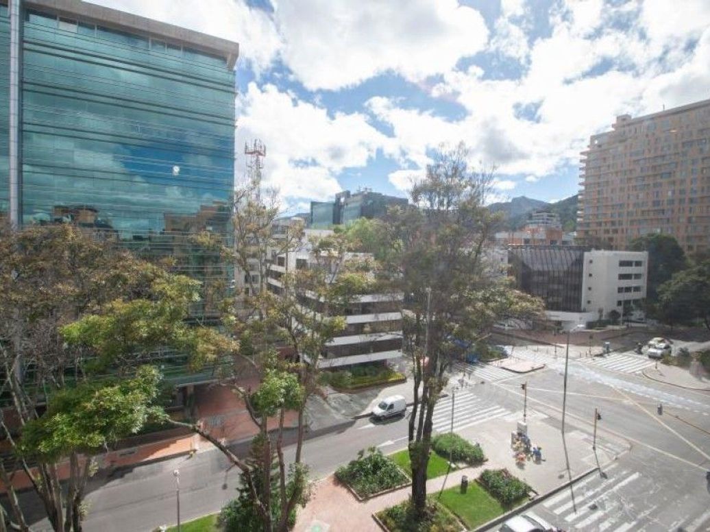 Apartaestudio en venta en Chicó Norte, Bogotá, 55 m² · foto 9 de 13