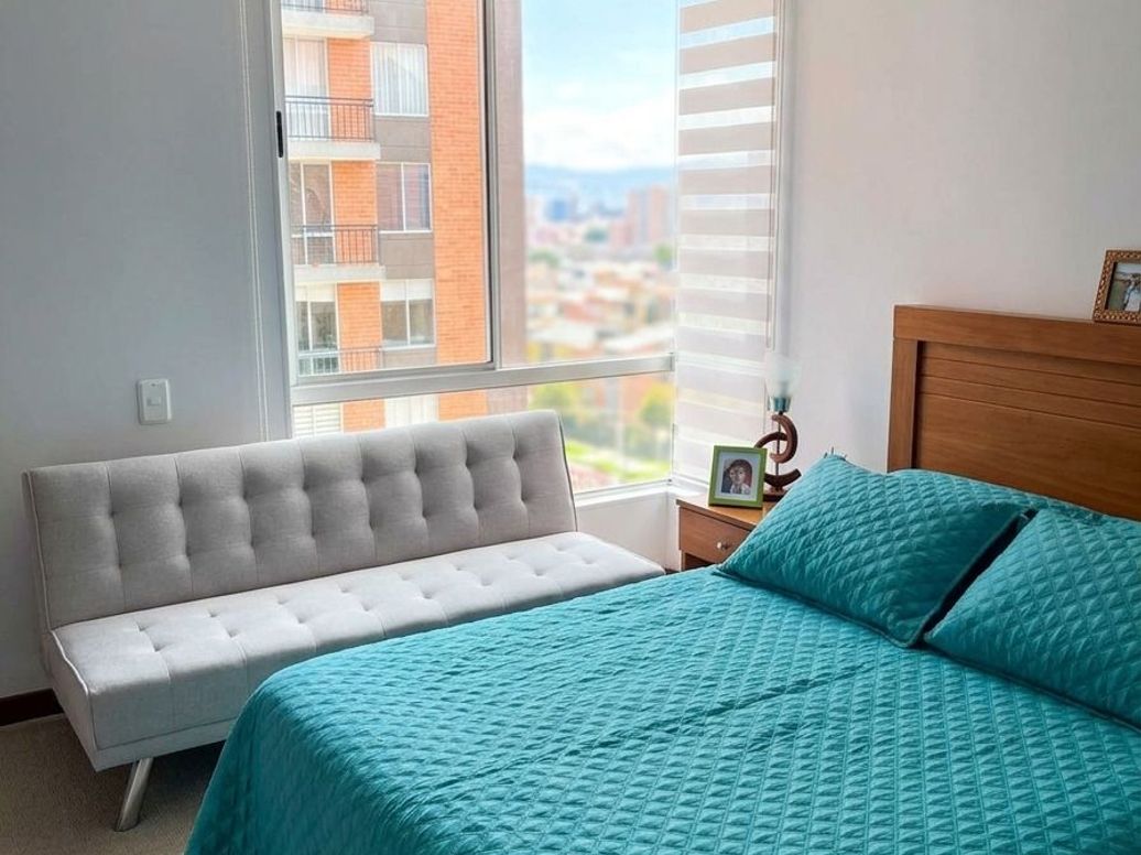 Apartamento de 3 alcobas en venta en El Dorado, Bogotá, 83 m² · foto 2 de 20