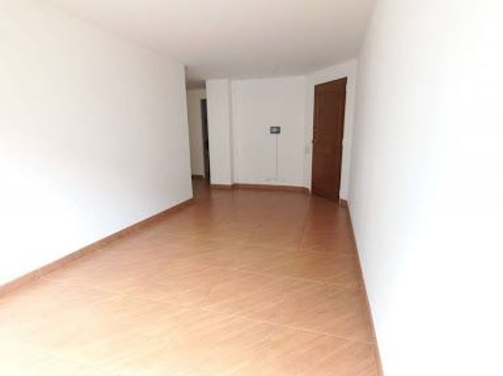 Apartamento de 1 alcoba en arriendo en Country Club, Bogotá, 44 m² · foto 2 de 8