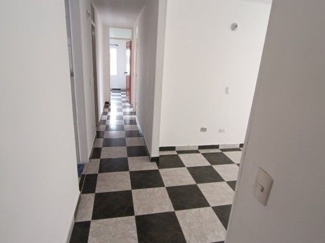 Apartamento de 3 alcobas en arriendo en Costa Azul, Bogotá, 53 m² · foto 2 de 14