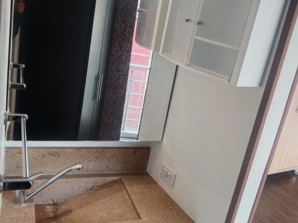 Apartaestudio en venta en Chapinero Central, Bogotá, 33 m² · foto 3 de 16