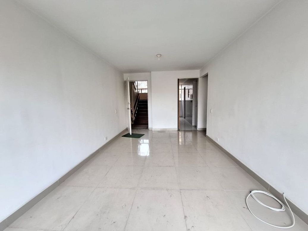 Apartamento de 3 alcobas en venta en Guacani, Bogotá, 75 m² · foto 3 de 20
