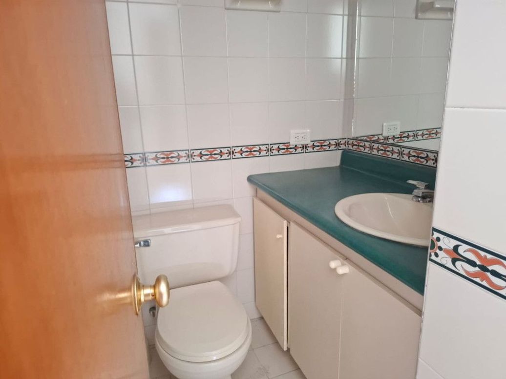 Apartamento de 3 alcobas en venta en Guacani, Bogotá, 75 m² · foto 12 de 20