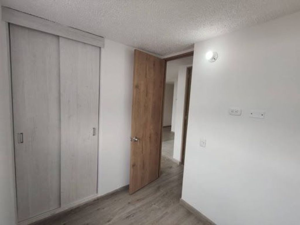 Apartamento de 2 alcobas en arriendo en Castilla, Bogotá, 42 m² · foto 18 de 20