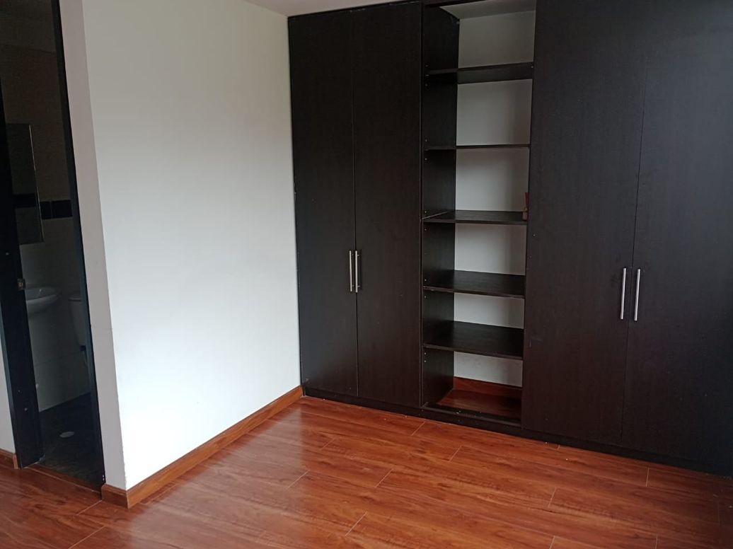 Apartamento de 2 alcobas en arriendo en Balcones De Oriente, Bogotá, 45 m² · foto 3 de 10