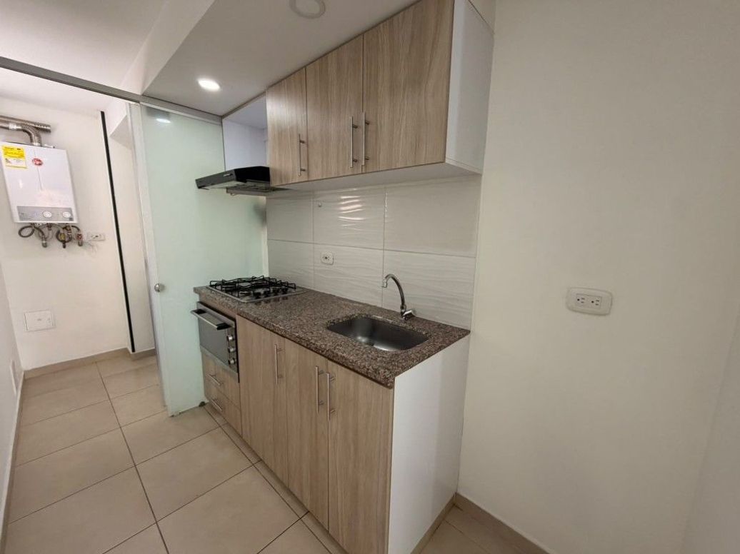 Apartamento de 3 alcobas en venta en Cantalejo, Bogotá, 59 m² · foto 2 de 20