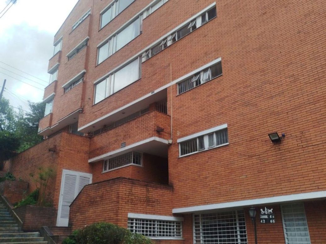 Apartamento de 2 alcobas en venta en Cataluña, Bogotá, 84 m² · foto 2 de 20