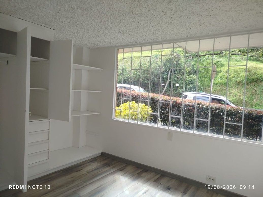 Apartamento de 2 alcobas en venta en Cataluña, Bogotá, 84 m² · foto 9 de 20