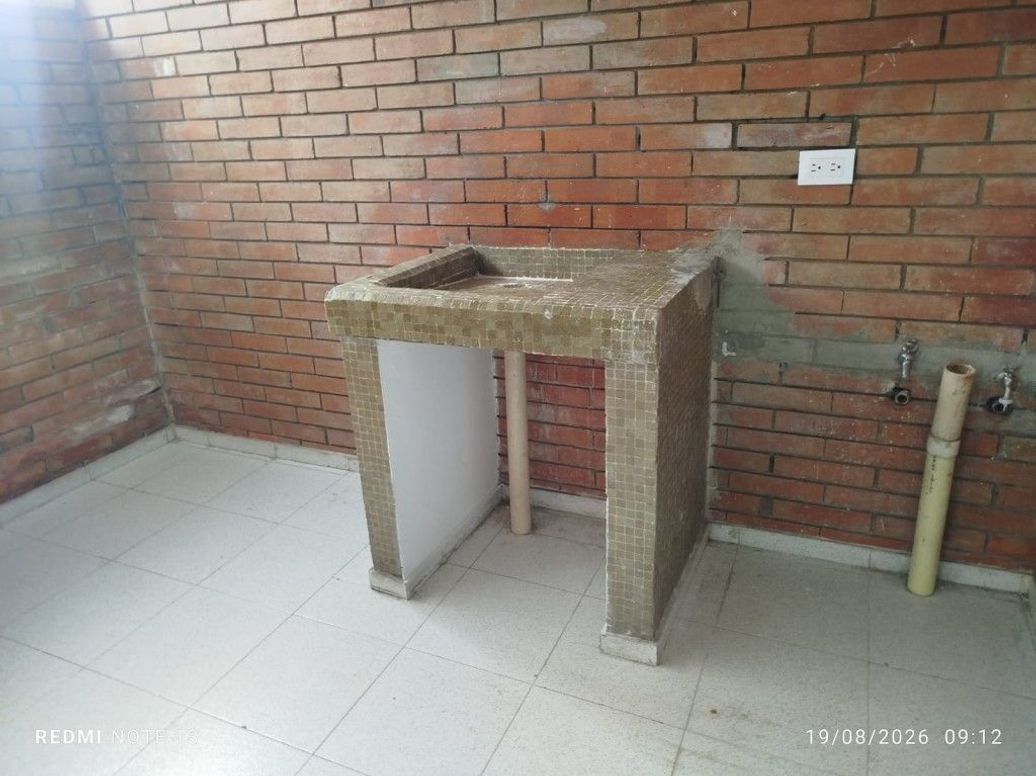 Apartamento de 2 alcobas en venta en Cataluña, Bogotá, 84 m² · foto 12 de 20