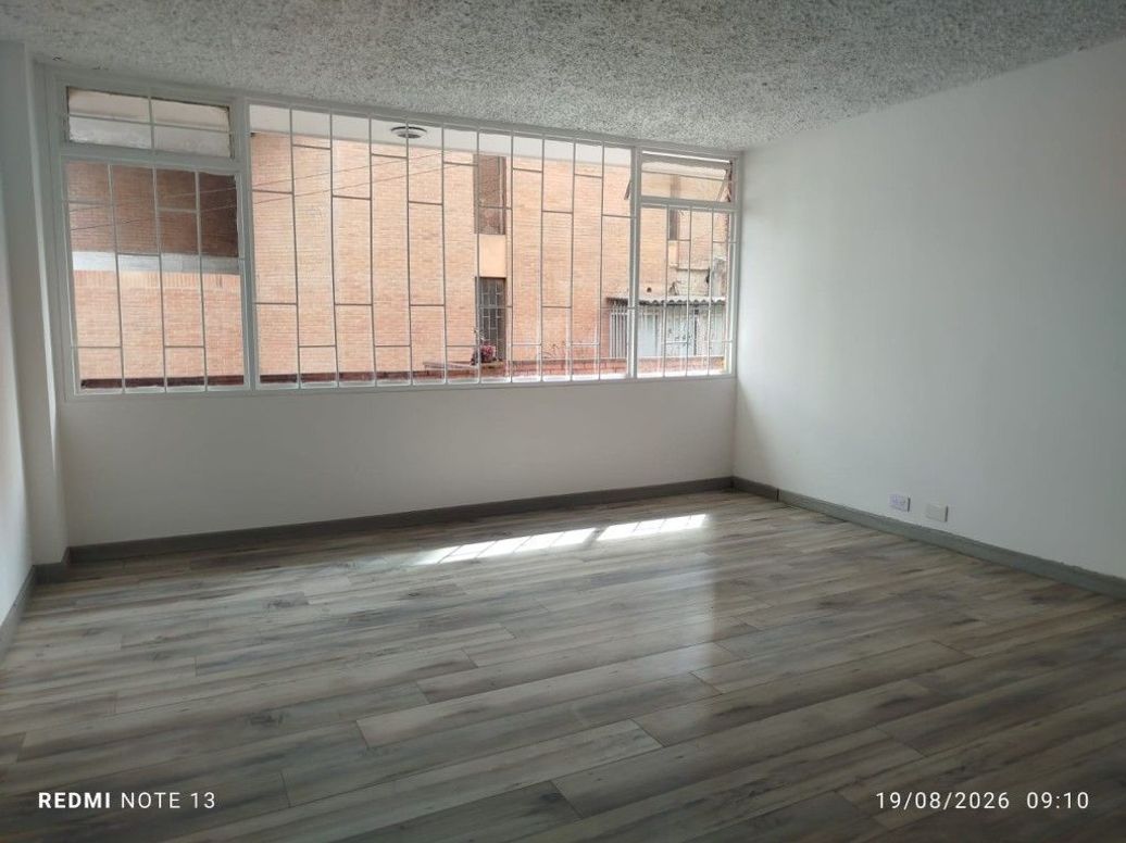 Apartamento de 2 alcobas en venta en Cataluña, Bogotá, 84 m² · foto 19 de 20