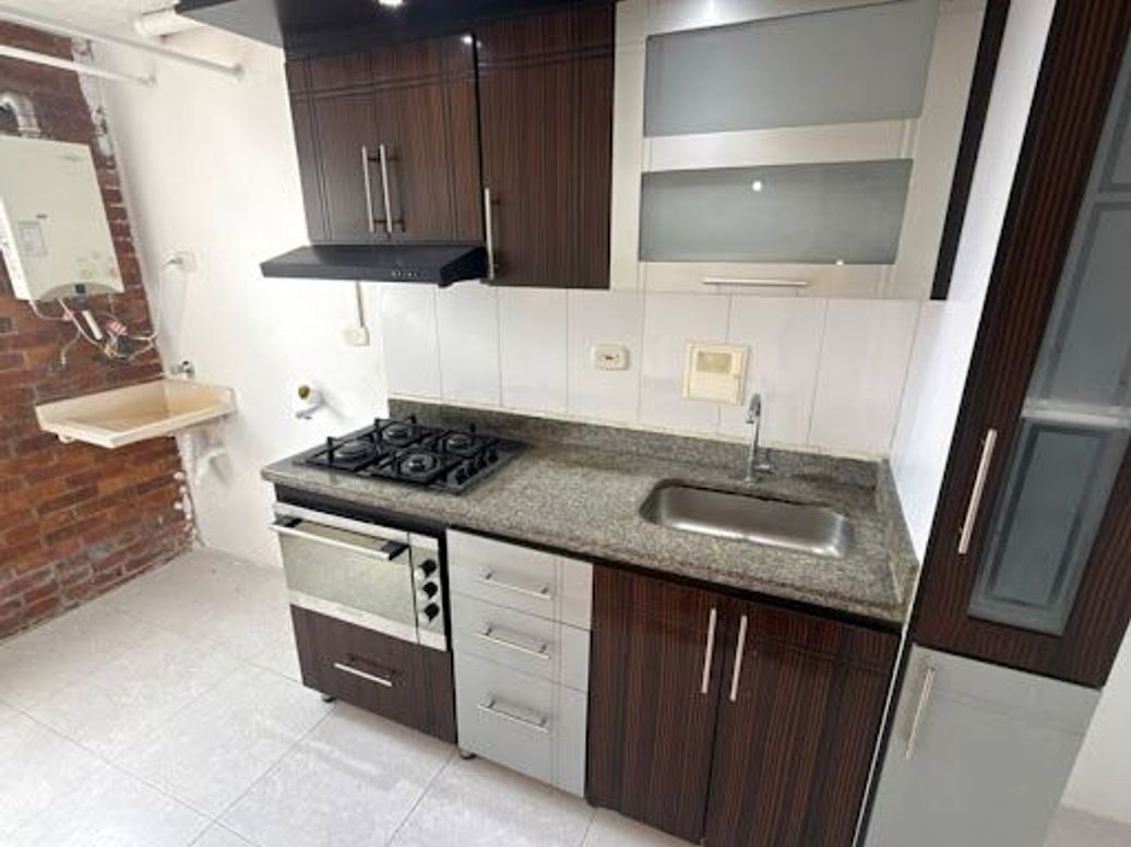 Apartamento de 3 alcobas en arriendo en El Recodo, Bogotá, 51 m² · foto 2 de 20