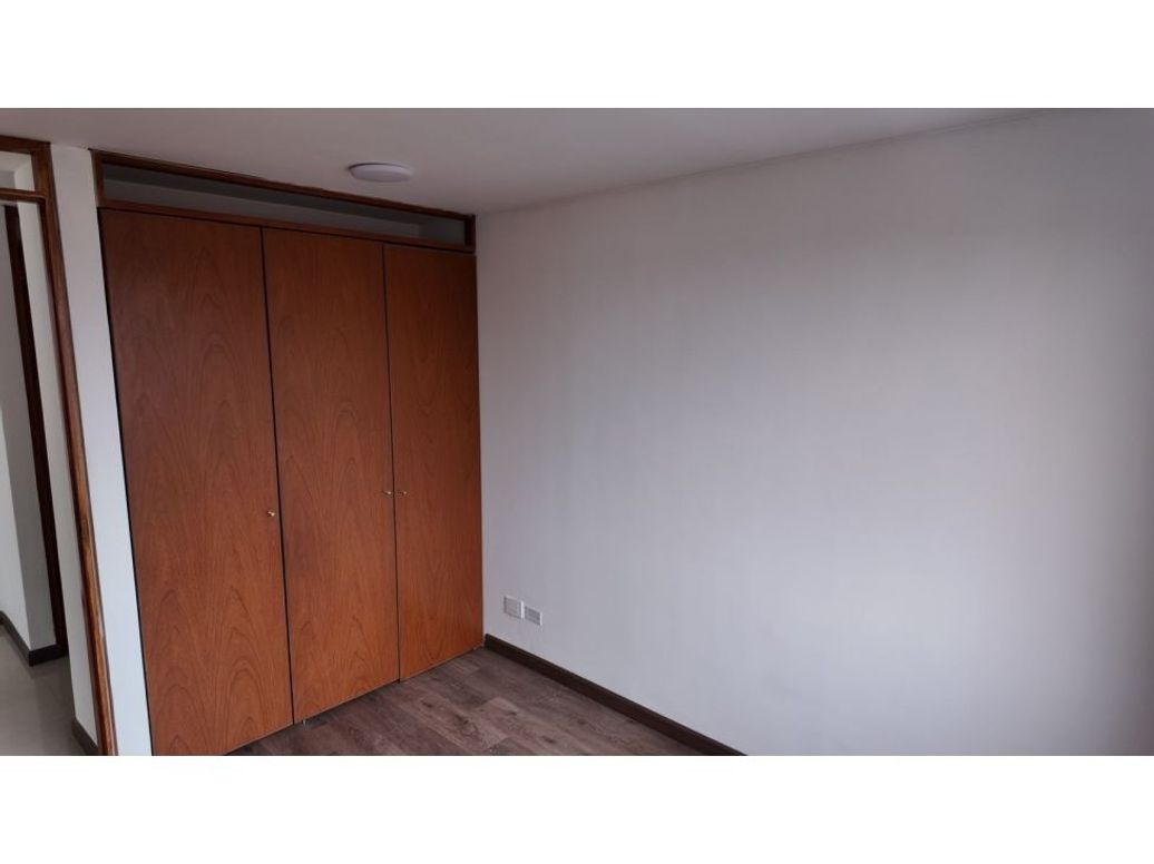 Apartamento de 2 alcobas en arriendo en Ciudad Salitre Occidental, Bogotá, 74 m² · foto 7 de 12