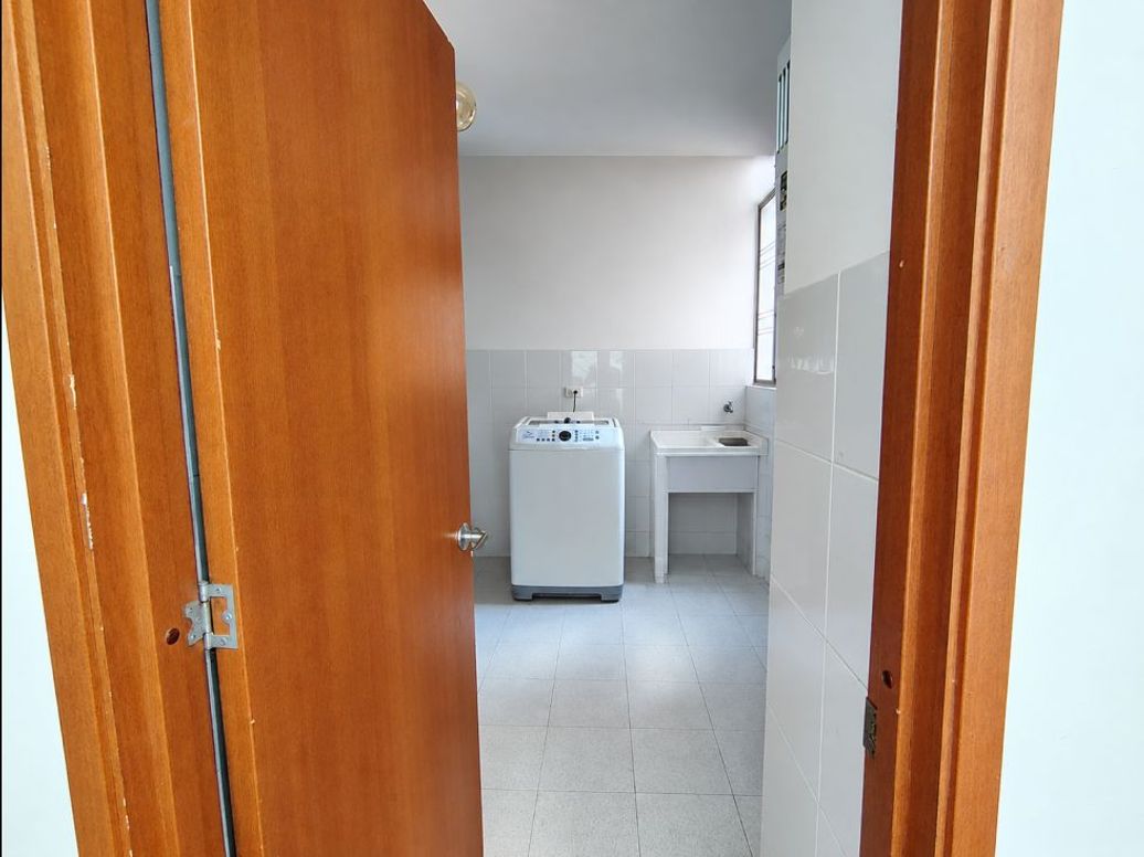 Casa de 4 alcobas en venta en Britalia, Bogotá, 236 m² · foto 9 de 20