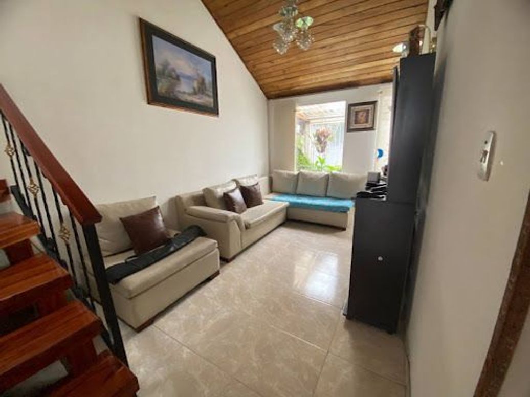 Casa de 3 alcobas en venta en Álamos Norte, Bogotá, 120 m² · foto 8 de 14