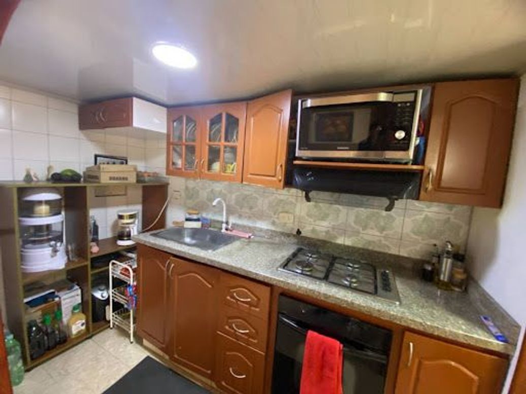 Casa de 3 alcobas en venta en Álamos Norte, Bogotá, 120 m² · foto 10 de 14